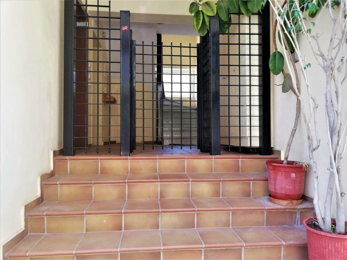 Kalamata Downtown Apartment Bagian luar foto