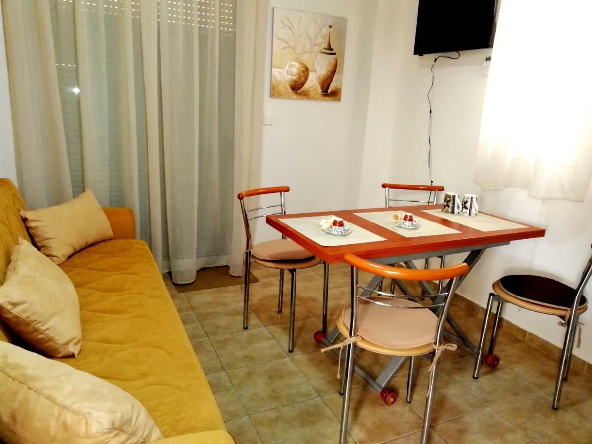 Kalamata Downtown Apartment Bagian luar foto